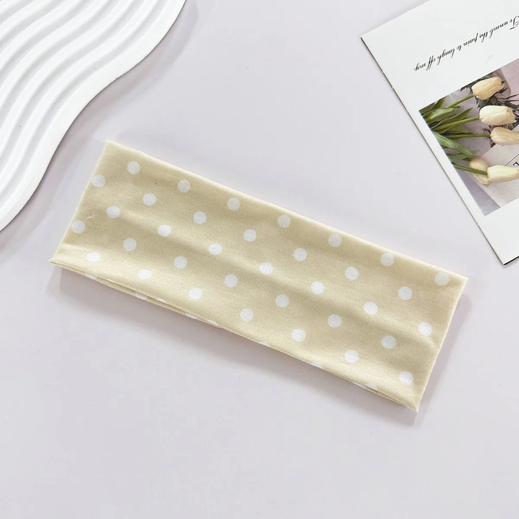 Lightweight polka dot headband

