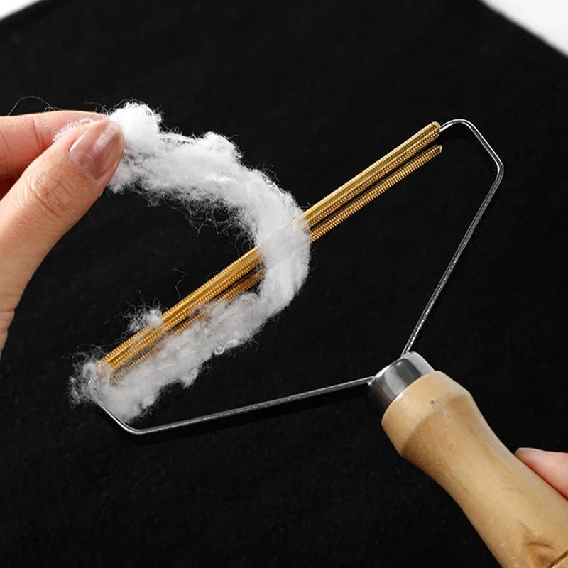 Portable Pet Hair & Lint Remover Brush – Reusable Manual Fabric Cleaner for Clothes, Sofas & Carpets