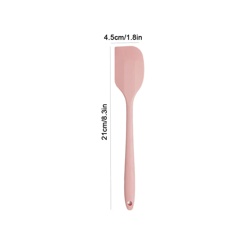 Kitchen baking spatula with ergonomic handle
